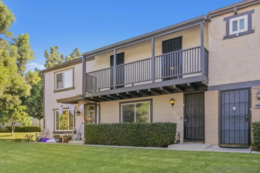 9555 Cottonwood Avenue #B photo 1