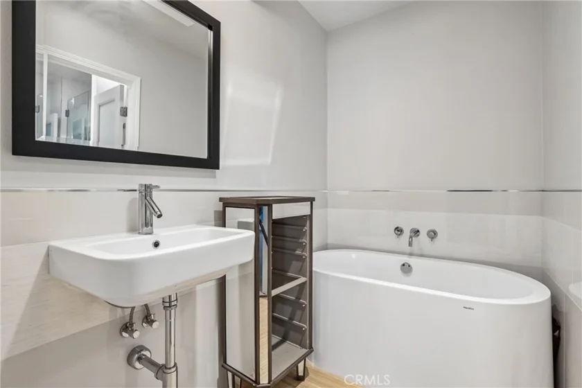 328 S Miraleste Unit 207 photo 18