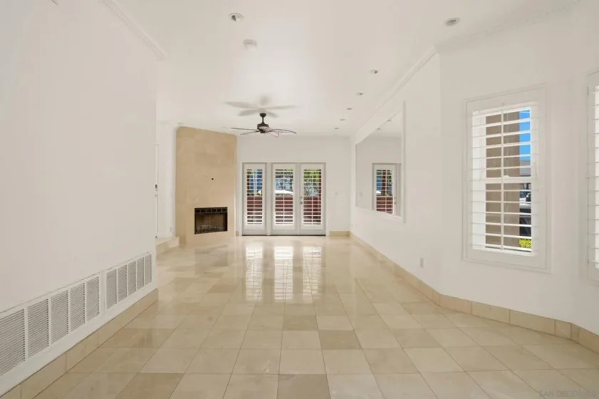 3964 Richmond photo 54