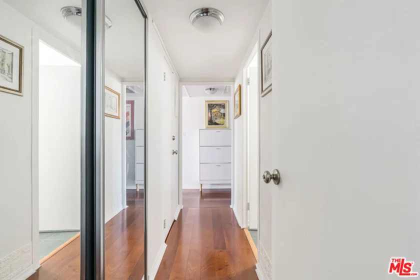 10501 Wilshire Boulevard #1508 photo 5