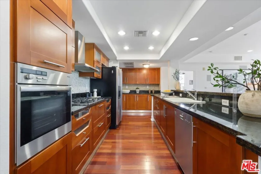 107 N Swall Drive #303 photo 3