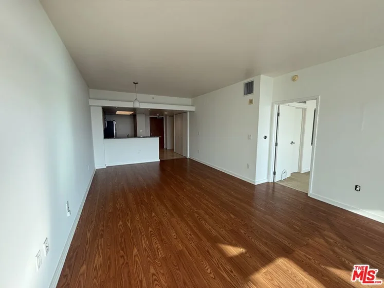 13700 Marina Pointe Drive #1219 photo 10