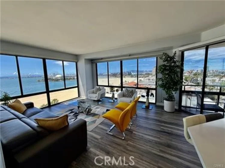 1310 E Ocean #906 photo 22