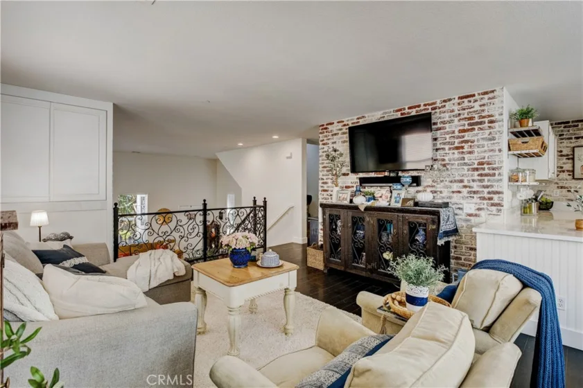 3533 Millhouse Court photo 1