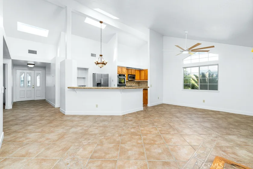 31211 Corte Alhambra photo 8