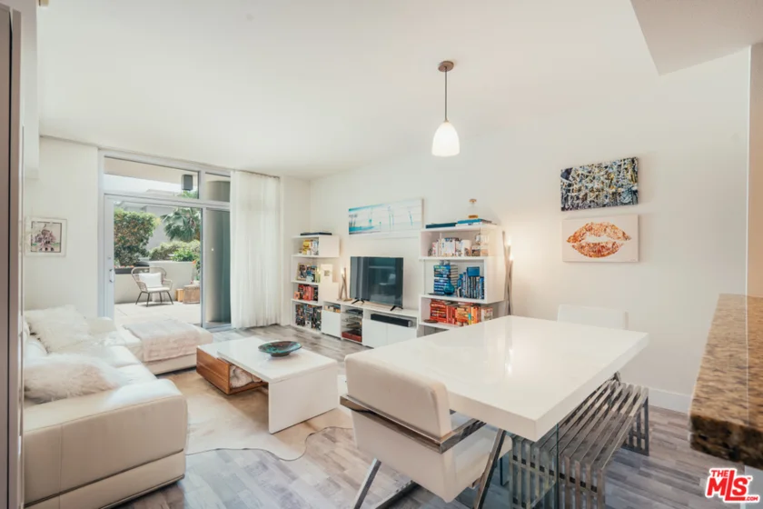 13700 Marina Pointe Drive #314 photo 1