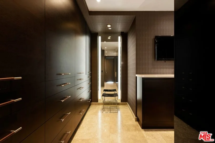 6250 Hollywood Boulevard #14H photo 12