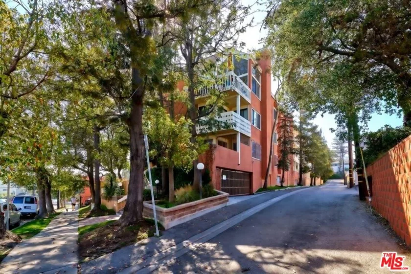 3315 Griffith Park Boulevard #101 photo 1