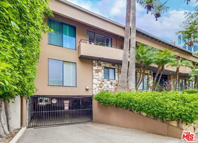 1275 Havenhurst Drive #4 photo 59