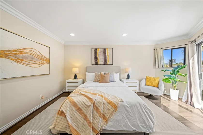 4211 Arch #203 photo 23