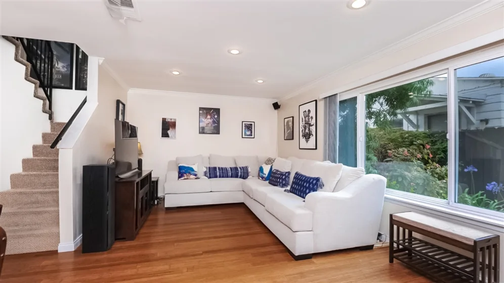 4166 Wilson Avenue #4 photo 1