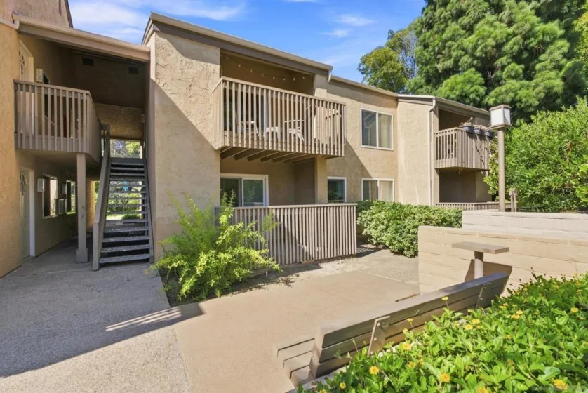 8581 Villa La Jolla #J photo 6