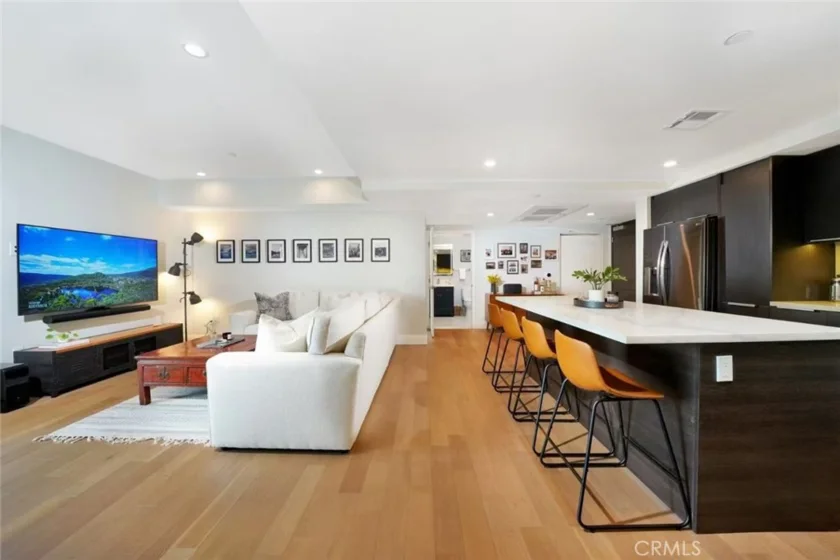 2939 Leeward #212 photo 5