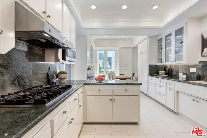 10110 Empyrean Way #301 photo 25