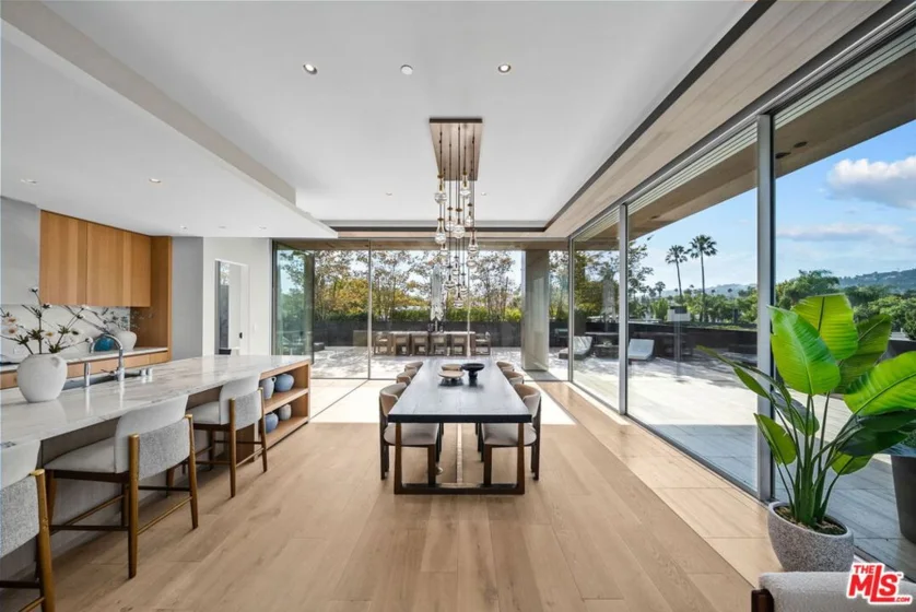 8899 Beverly Boulevard #4A photo 8