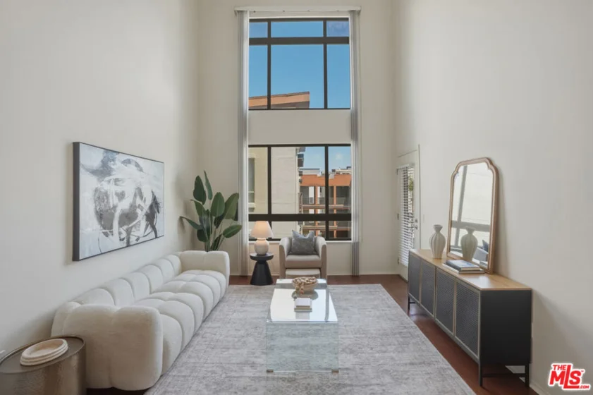 100 S Alameda Street #401 photo 57