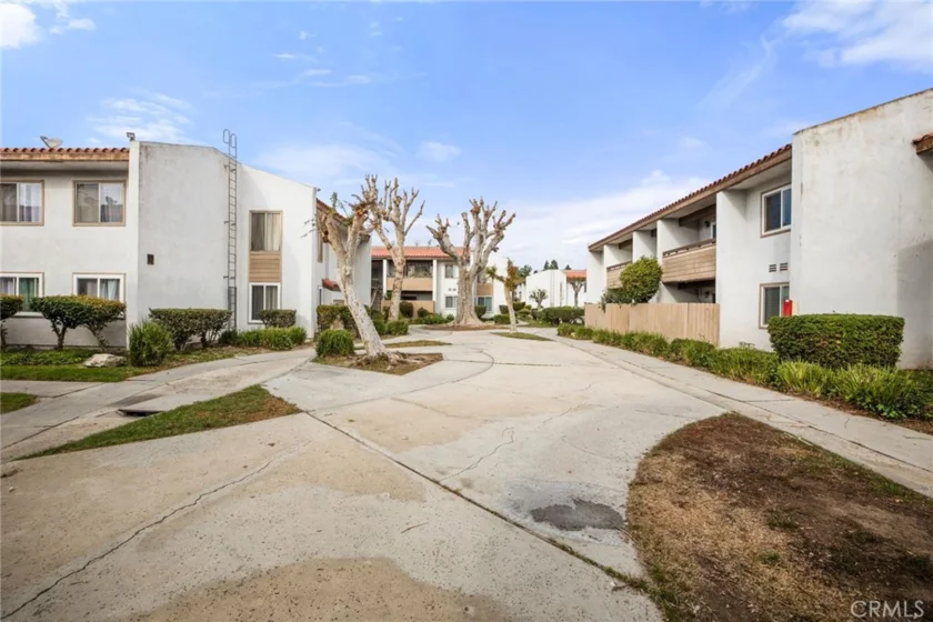 2521 W Sunflower Avenue #H7 photo 1