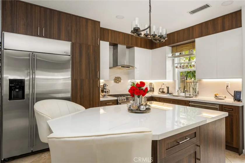 235 Tall Oak photo 17