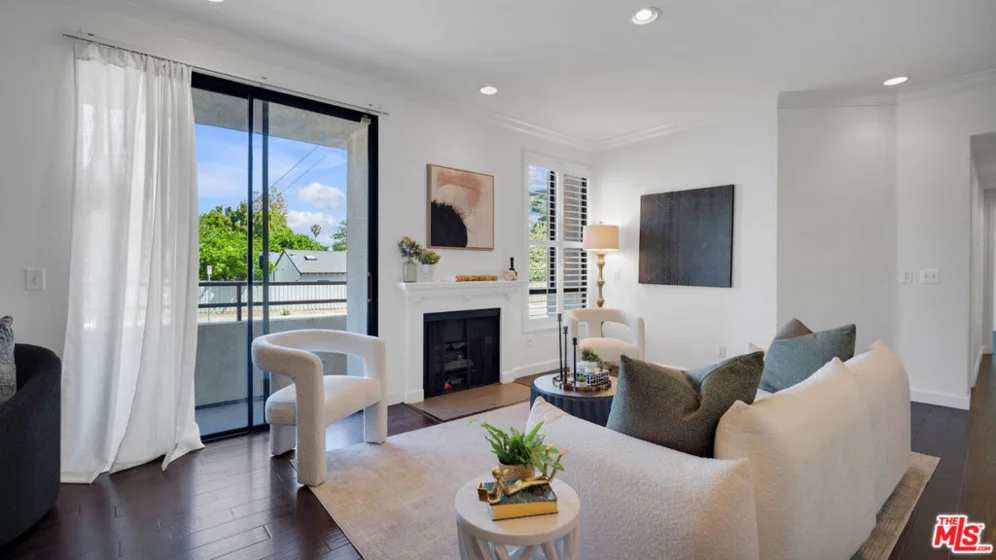 13920 Moorpark Street #106 photo 7