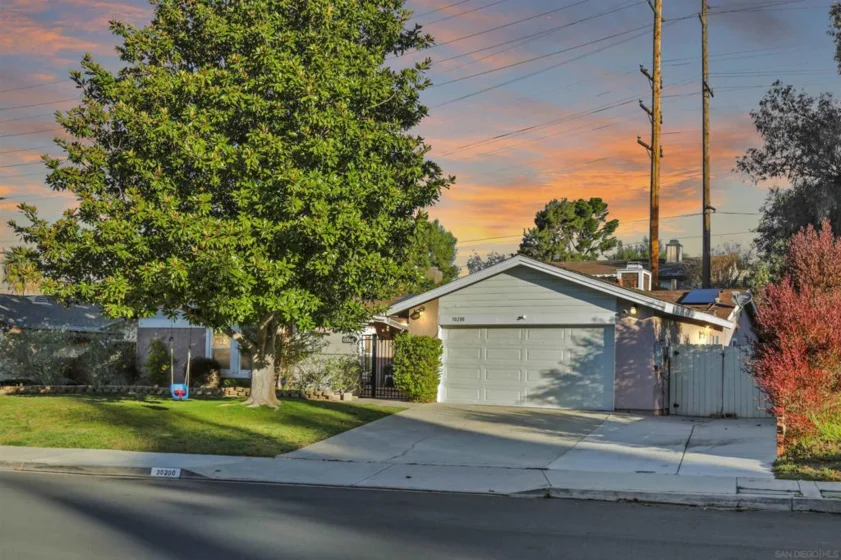 30200 Santa Cecilia photo 1