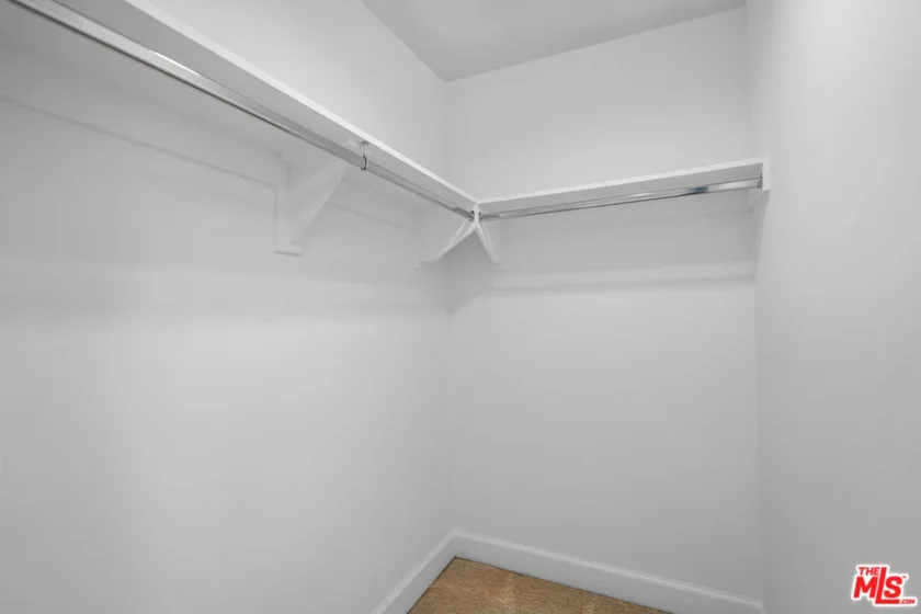 900 W Olympic Boulevard #37E photo 22