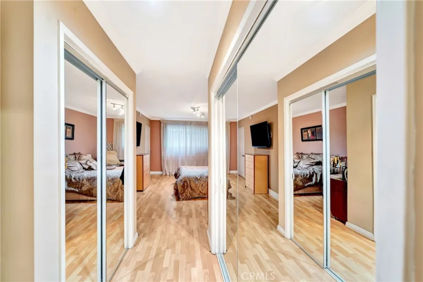 1734 N Fuller #107 photo 5