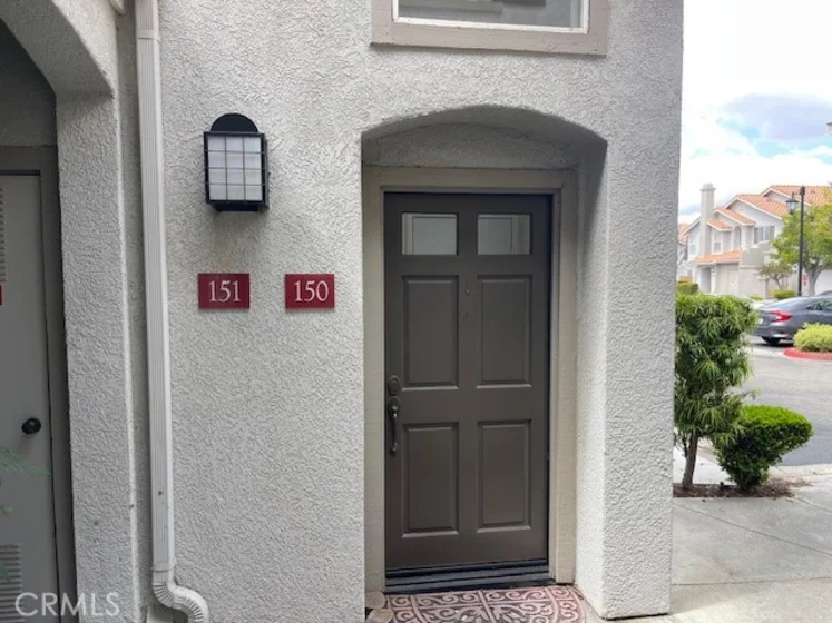 150 California Court photo 1