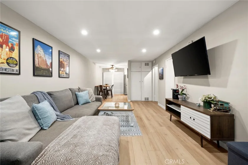 2452 Chelsea Place #M photo 3