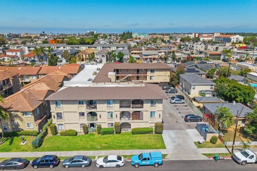 4240 Menlo Avenue #19 photo 1