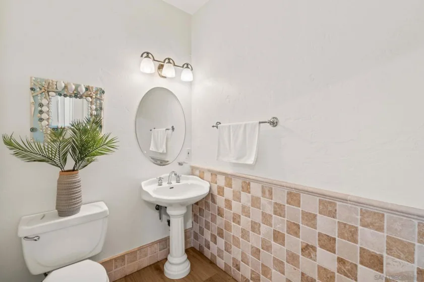 5437 La Jolla Boulevard photo 32