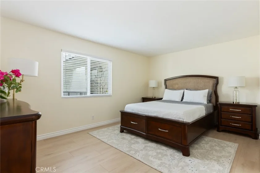 726 Elm Avenue #404 photo 17