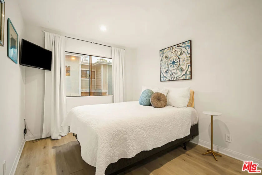 4658 Don Lorenzo Drive #E photo 5