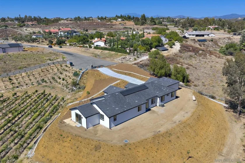 39301 Corte Venture photo 35
