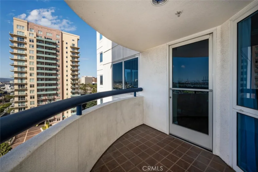 525 E Seaside Way #904 photo 36