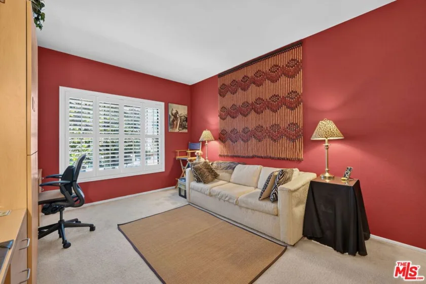 1944 Glendon Avenue #110 photo 20