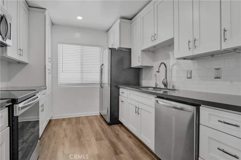 12955 Riverside Drive #102 photo 12