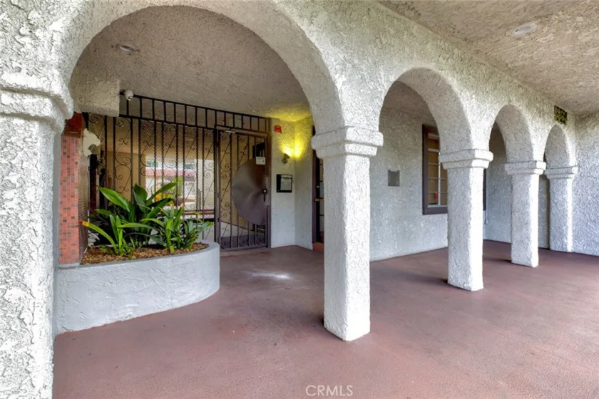 5334 Lindley Avenue #337 photo 5