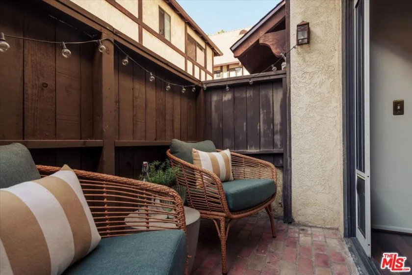 822 Victor Avenue #4 photo 11
