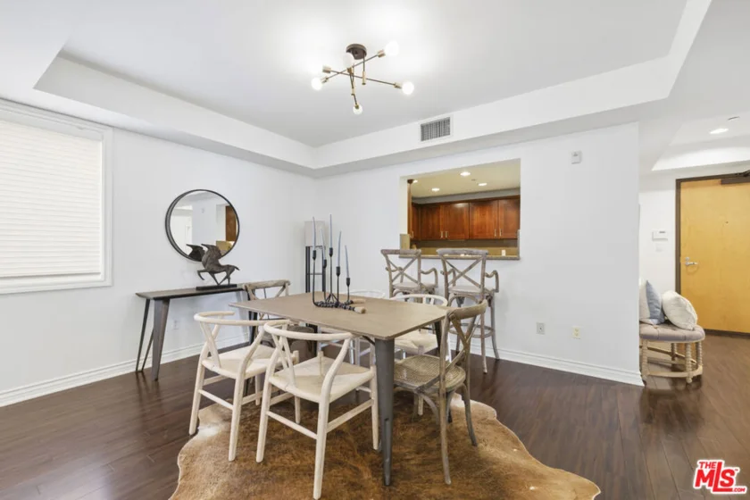 305 Arnaz Drive #303 photo 4