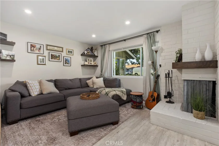 1227 Cameo Lane photo 8