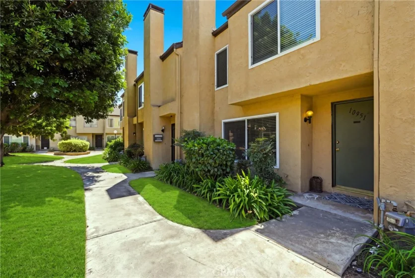 10951 Obsidian Court photo 41