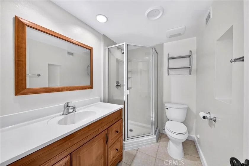 6638 Bridle Circle photo 12