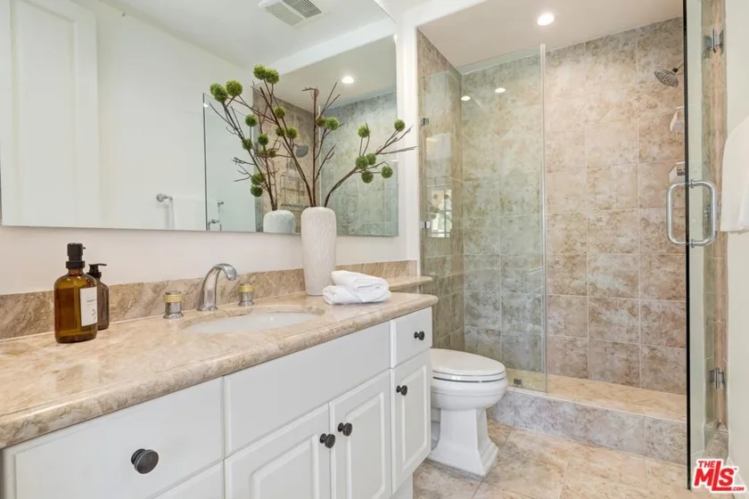 11500 San Vicente Boulevard #221 photo 21