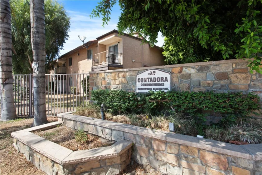768 La Tierra #I-201 photo 1