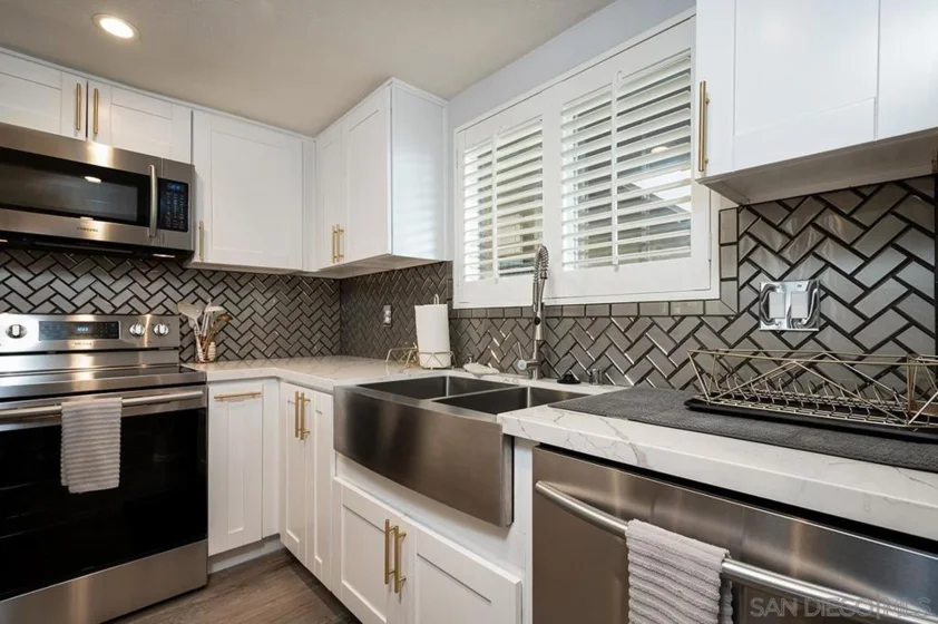 4240 Menlo Avenue #23 photo 1