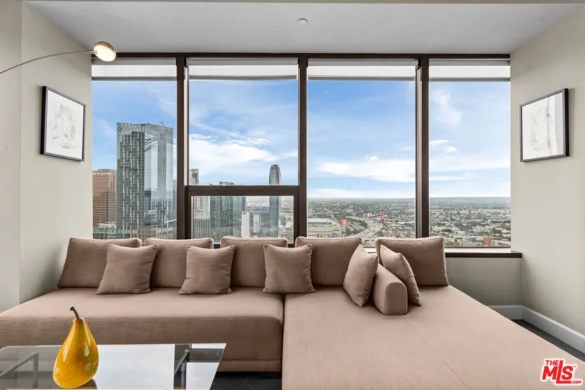 1100 Wilshire Boulevard #2411 photo 13