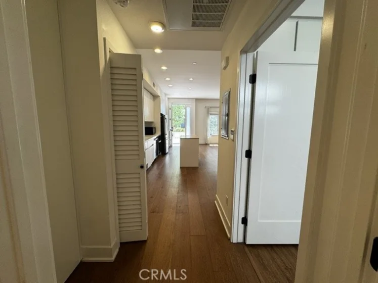 288 S Oakland #103 photo 12