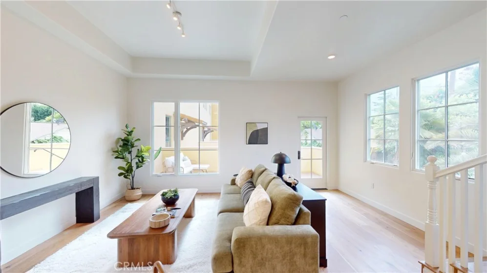 1878 E Walnut Street #203 photo 7
