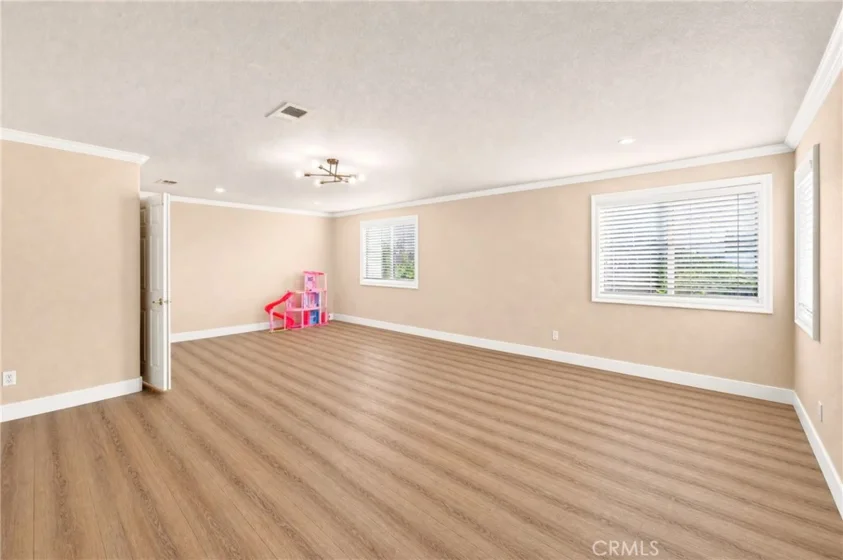 43048 Noble Court photo 41