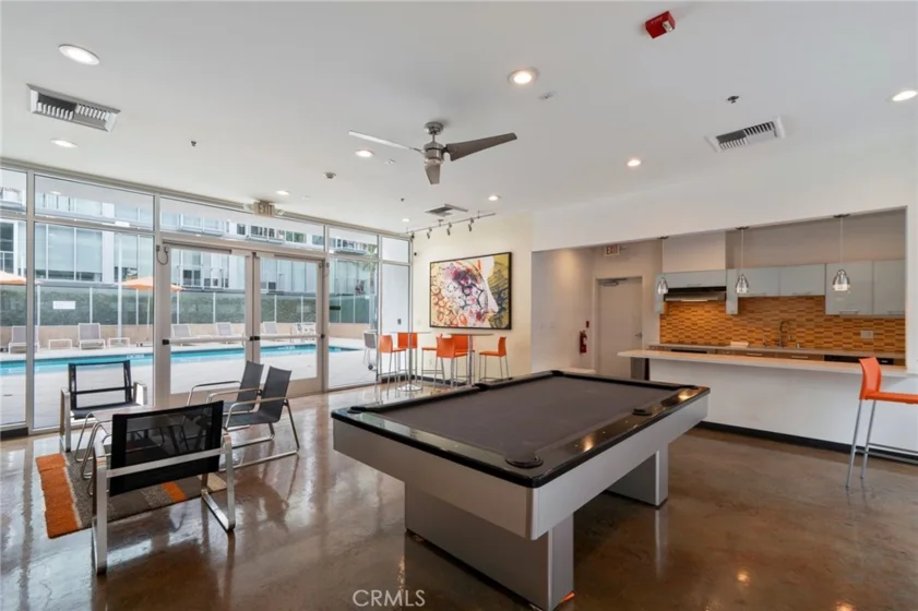 645 W 9th Street #424 photo 23